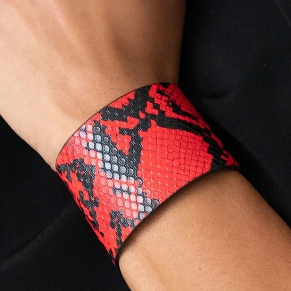 The Rest is HISS-tory History Red & Black Snake Print Urban Snap Bracelet - Picture 1 of 2